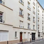 Charming And Colorful Apartment In Batignolles