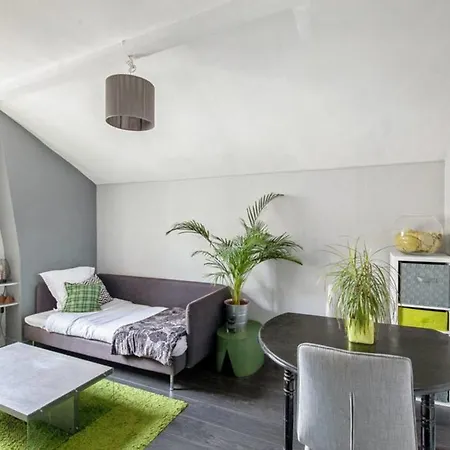Charming And Colorful In Batignolles Apartment Paris